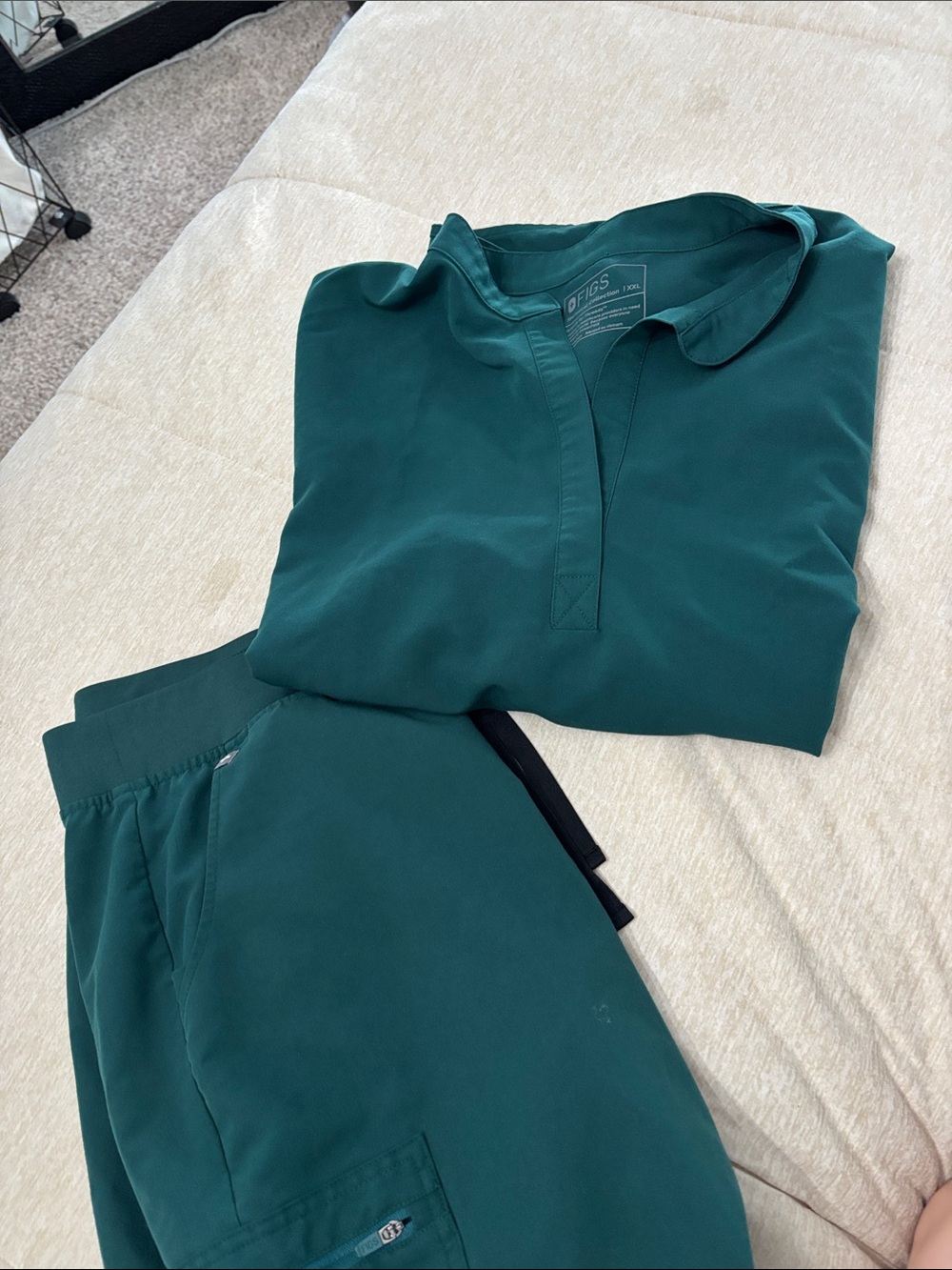 Figs -past limited edition- Green Scrub Set